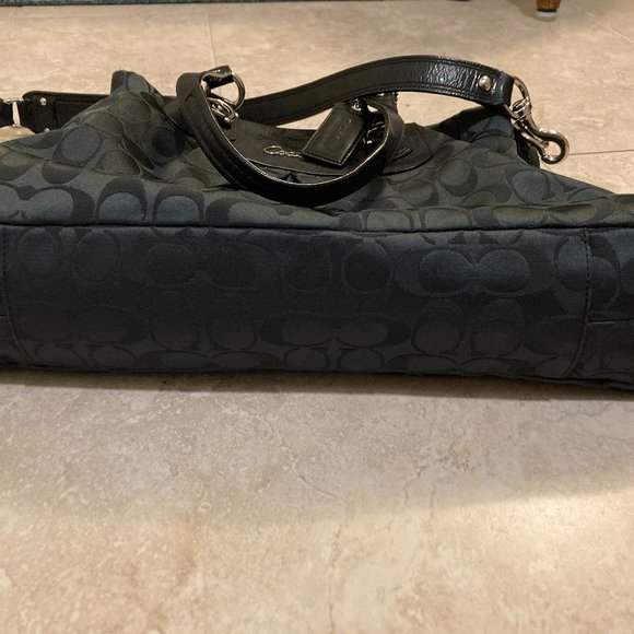 Coach Shoulder Bag - Picture 5 of 14